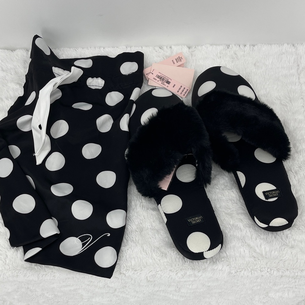 Victoria's Secret Black and White Polka Dot Slide House Shoes Size M